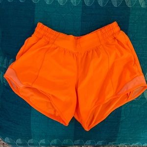~limited edition~lululemon hotty hot shorts 4’ inseam bright orange